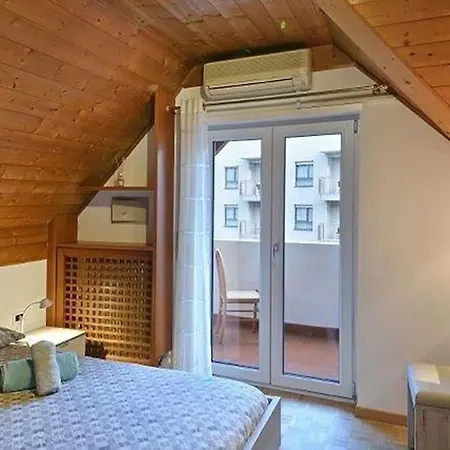 Penthouse In The Centre Apartman